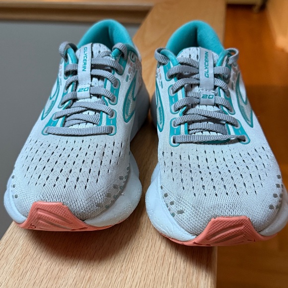 Brooks Glycerin 20 W’s Athletic Shoes - Size 6.5 Medium (B) - Picture 4 of 7